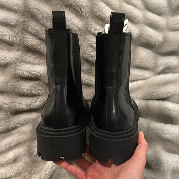 NWT Zara Lug Sole Boots - Picture 7 of 7